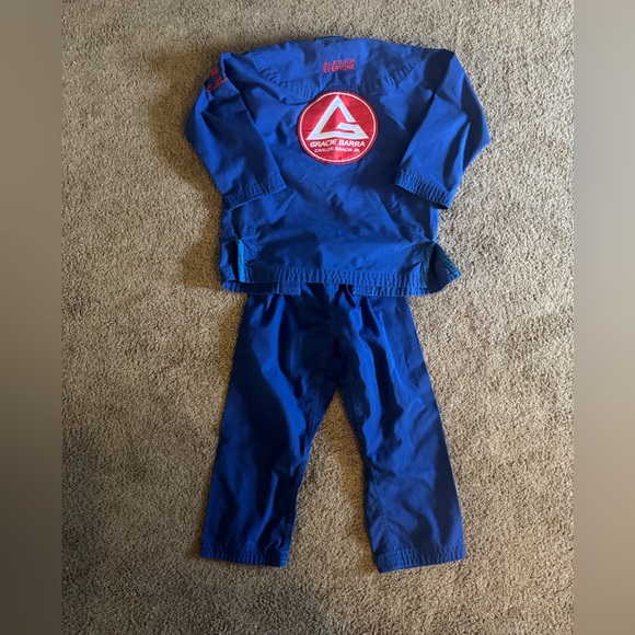Gently used Gracie Barra Gi size Y4 - Picture 6 of 7